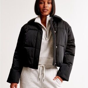 Abercrombie & Fitch Satin Cropped Puffer Jacket